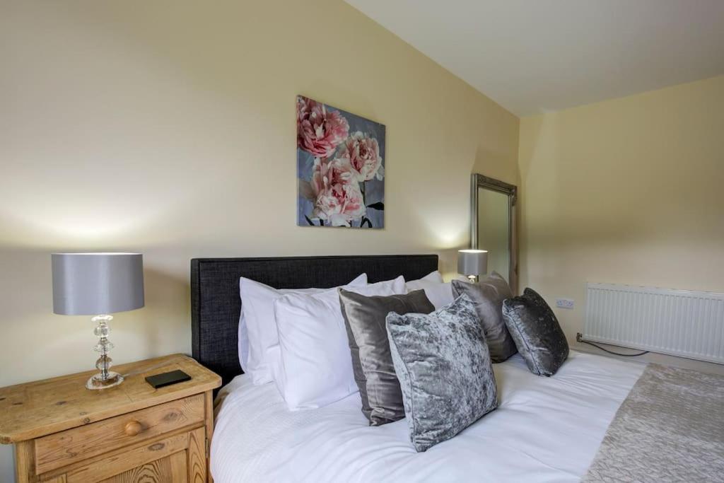 Ingledale Apartment, Ingleton, Yorkshire Dales National Park, Famous Three Peaks, Near The Lake District, Pets Are Welcome Ingleton  Exterior photo