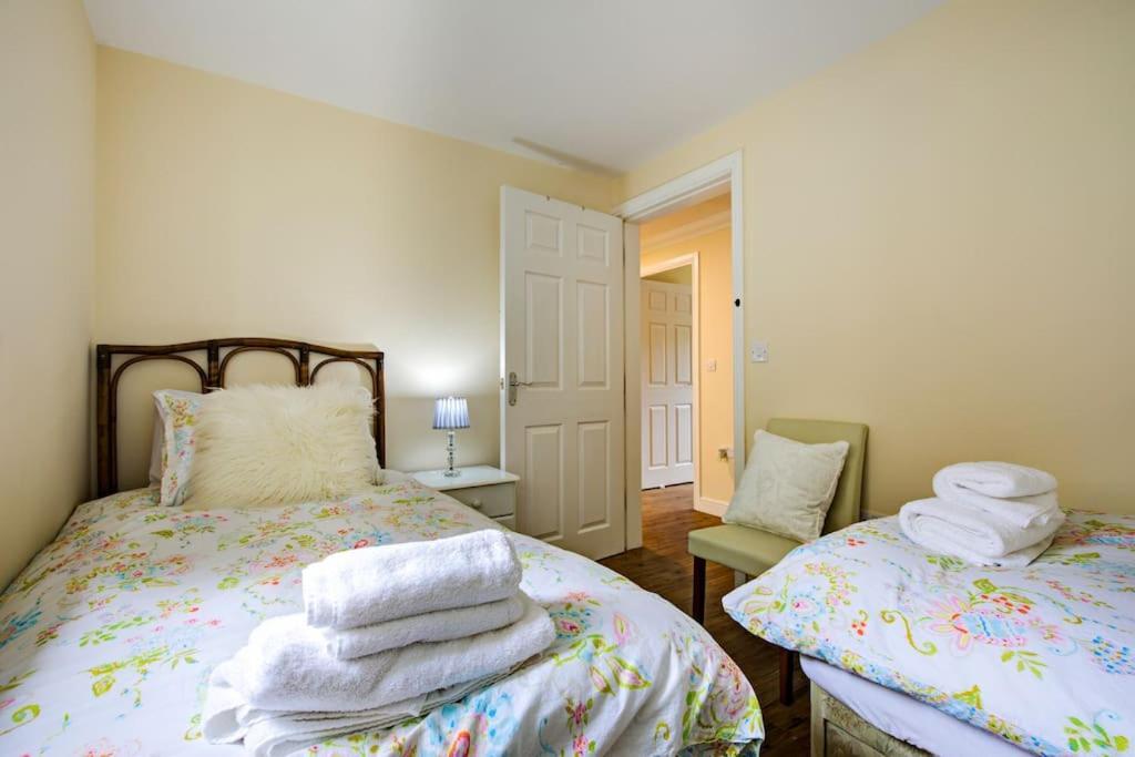Ingledale Apartment, Ingleton, Yorkshire Dales National Park, Famous Three Peaks, Near The Lake District, Pets Are Welcome Ingleton  Exterior photo