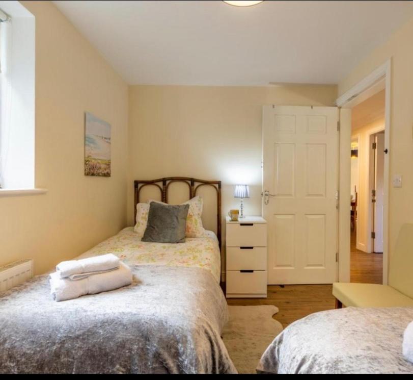 Ingledale Apartment, Ingleton, Yorkshire Dales National Park, Famous Three Peaks, Near The Lake District, Pets Are Welcome Ingleton  Exterior photo